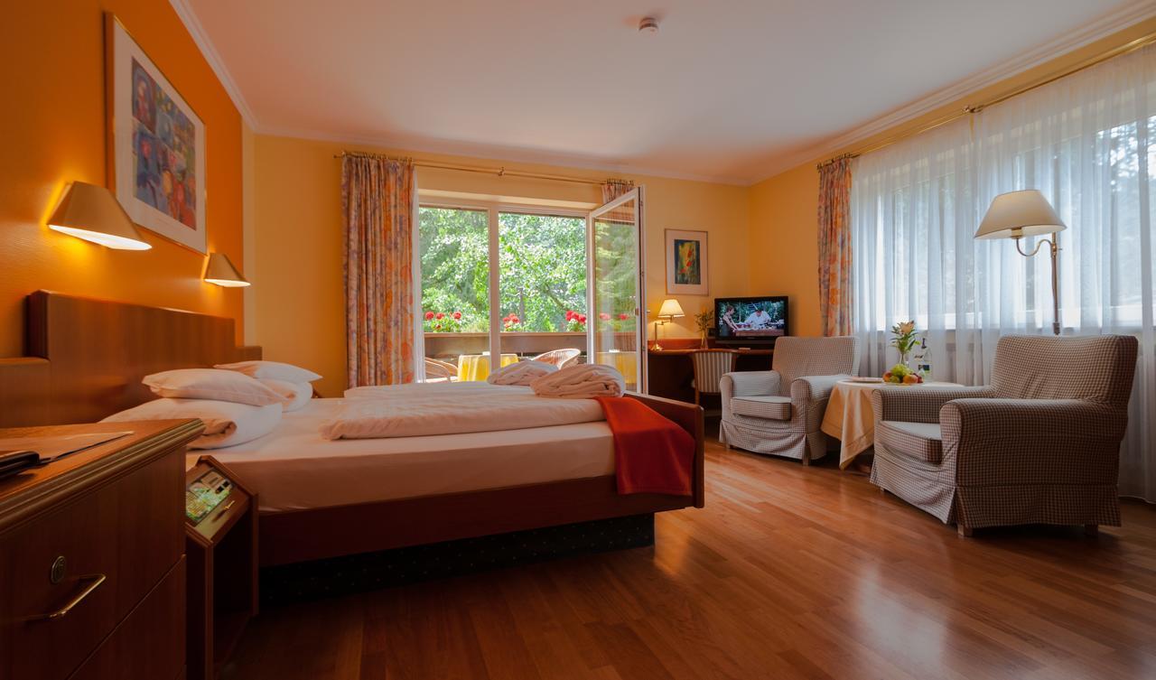 Art-Hotel Am Park Badenweiler Exterior photo